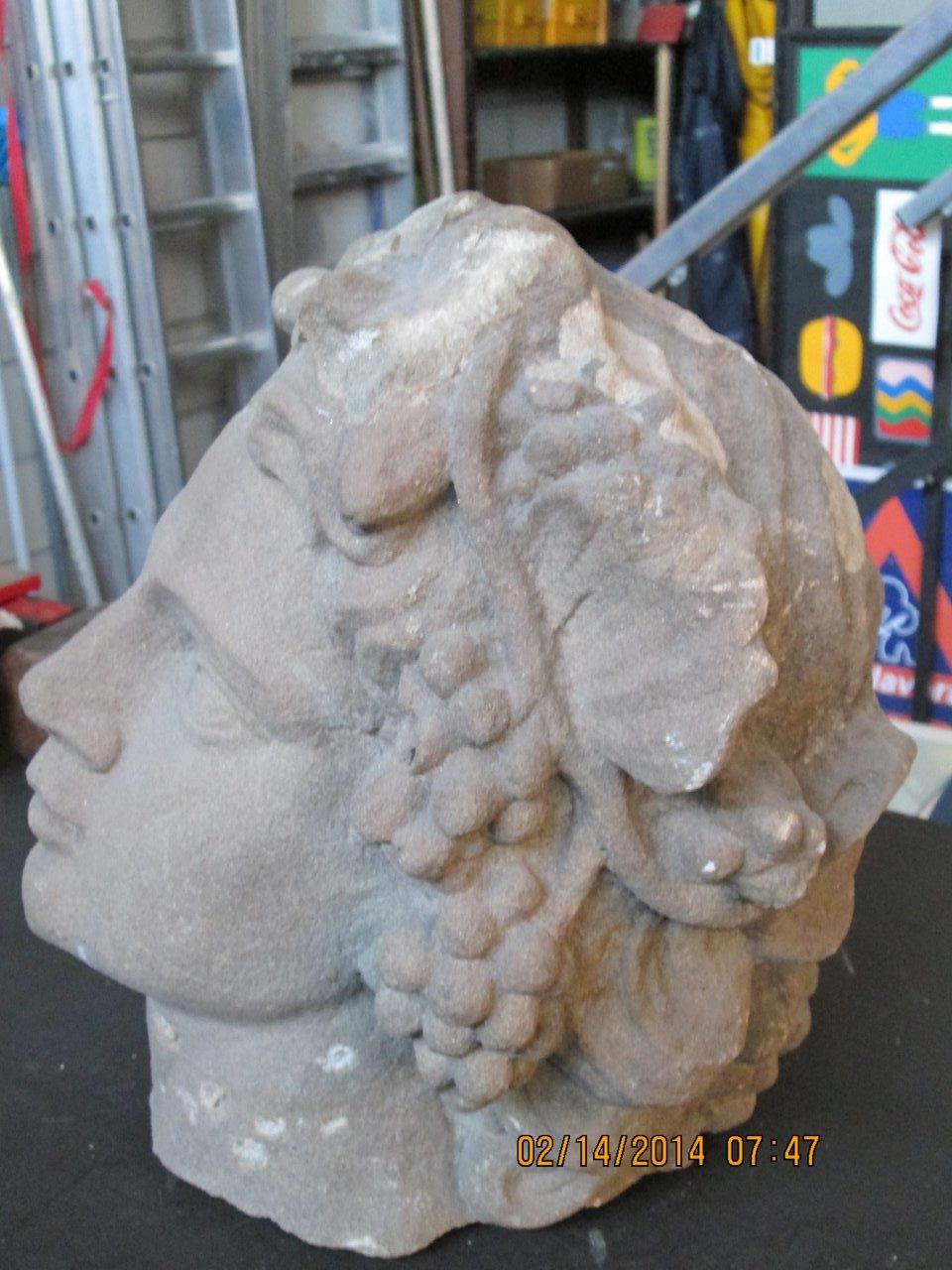 La testa ritrovata della scultura Autunno della Villa di Scornio a Pistoia
