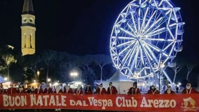 Vespa Club Arezzo Babbo Natale in Vespa 2
